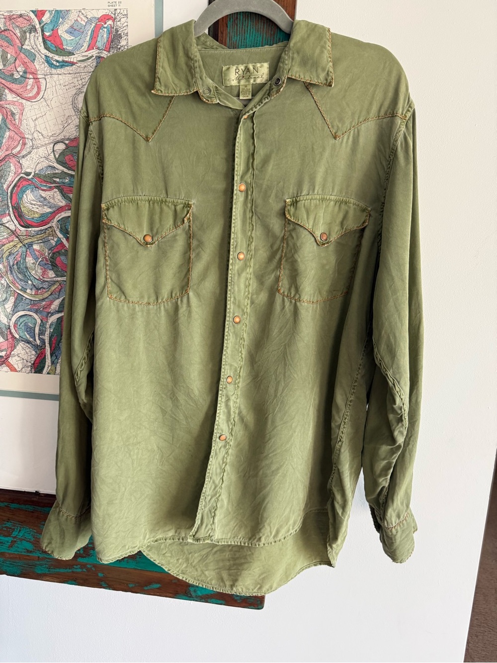Men's Casual Olive Green Button-Down Shirt